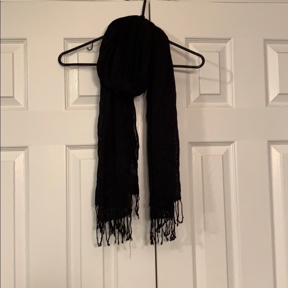 Black Scarf